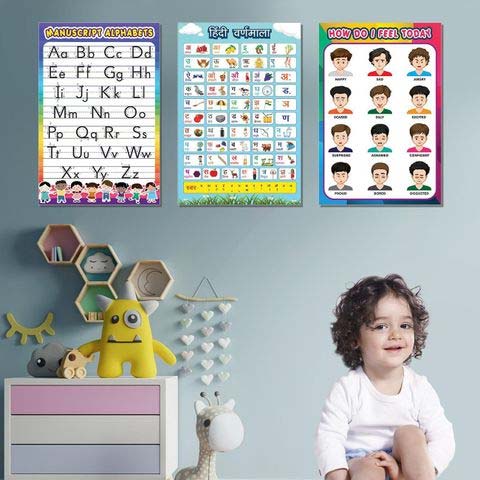 دخترکی در حال یادگیری الفبای زبان