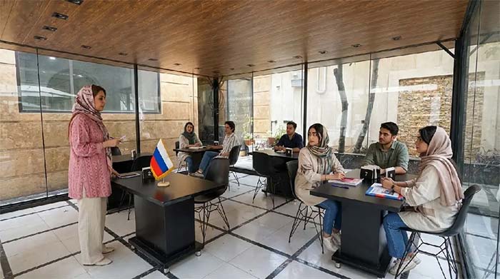 آموزشگاه GMT روسی