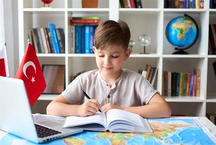 4 بهترین پکیج آموزش زبان ترکی استانبولی برای کودکان در ایران