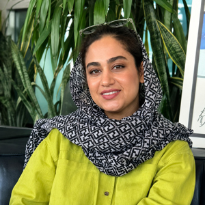آموزش زبان فرزانه حائری